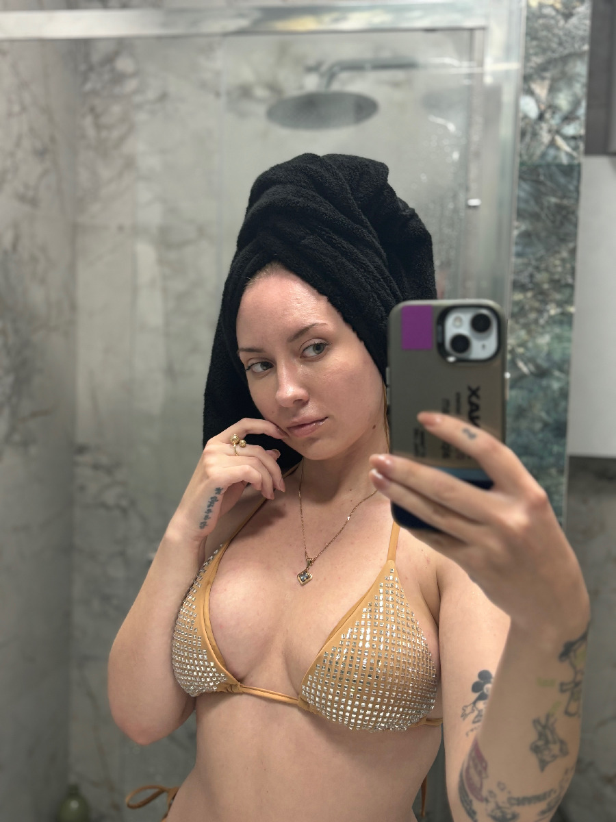 Nude girl KateV in Ouagadougou