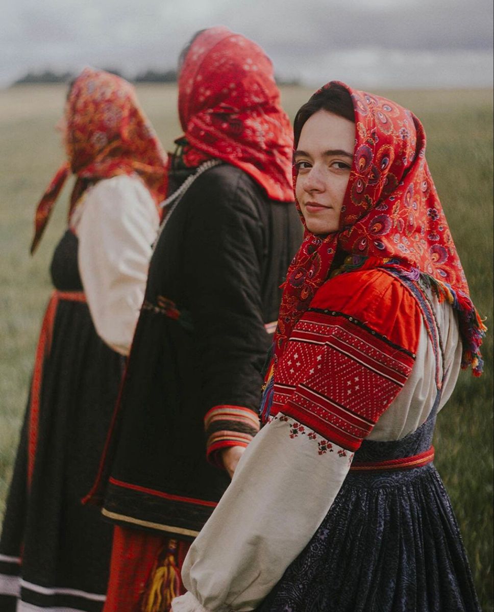Women in Slavic costumes in Ouagadougou
